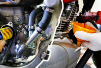 Cara Betul Isi Minyak Motosikal Tanpa Tumpah Cara Betul Isi Minyak Motosikal Tanpa Tumpah